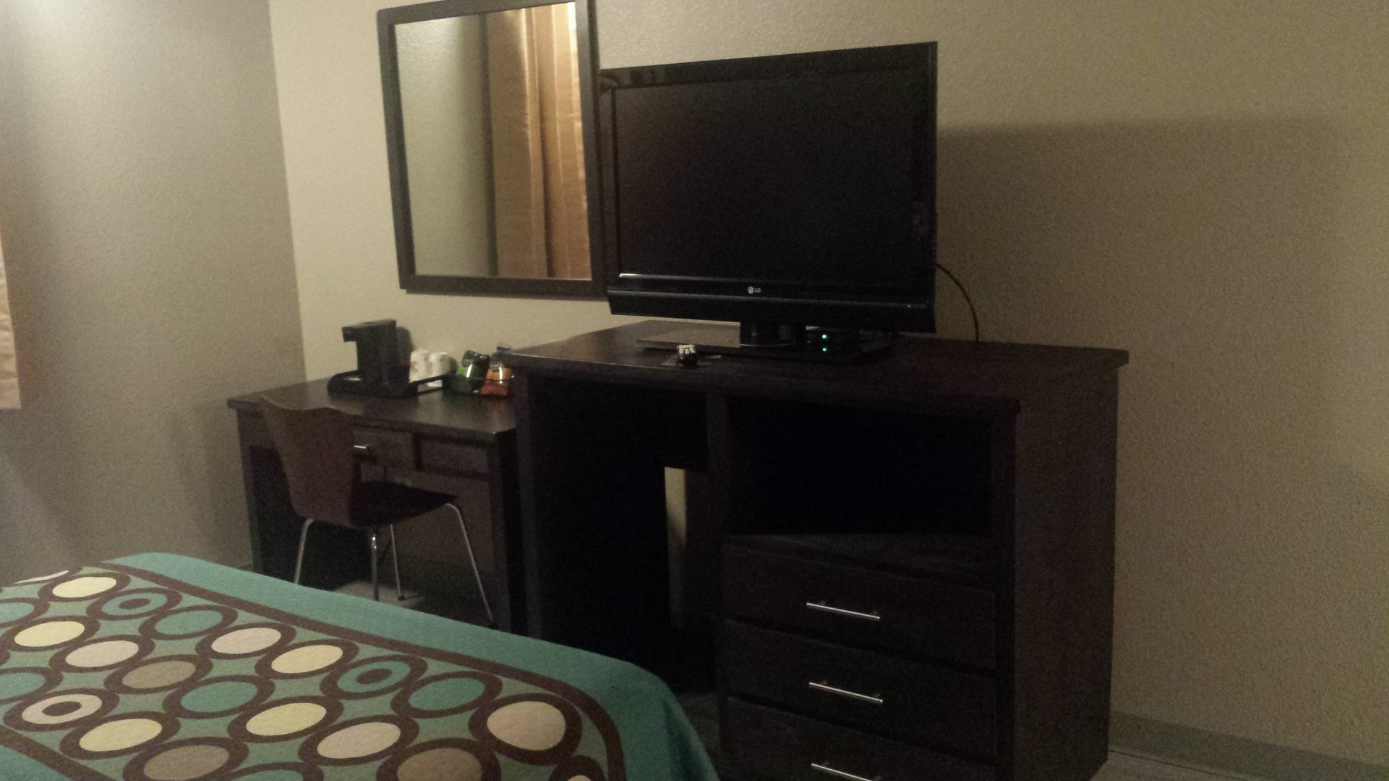 Super 8 By Wyndham Redding Otel Dış mekan fotoğraf